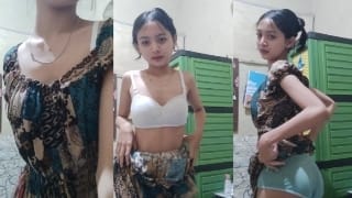 Bokep Indo Andini Permata Cantik Goyangannya Bikin Cepet Crot